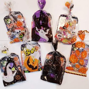 15 x HALLOWEEN assorted mix unisex pre filled party bags with favours and sweets for boys and girls